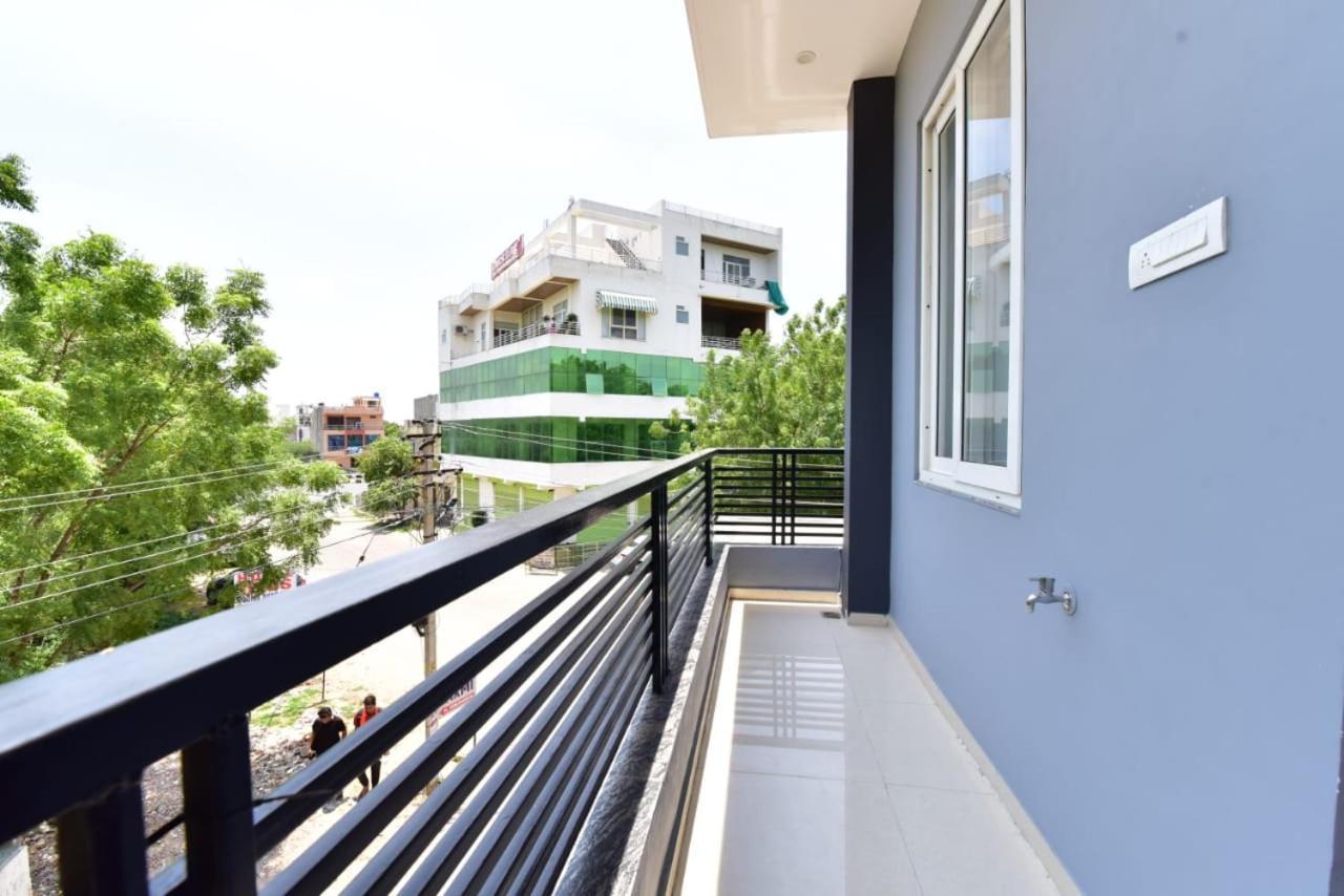 Hotel Oxus, Partap Nagar Jaipur Bagian luar foto