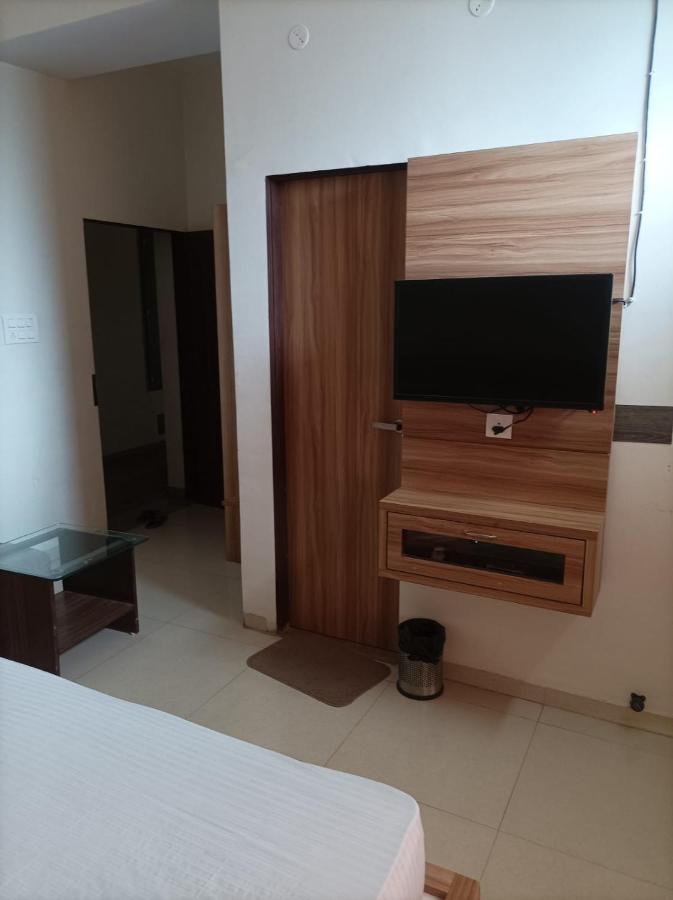 Hotel Oxus, Partap Nagar Jaipur Bagian luar foto